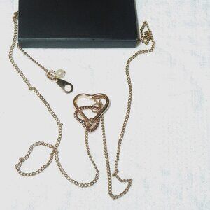 NWT Full Tilt Gold Tone Interlocking Hearts Simple and Dainty